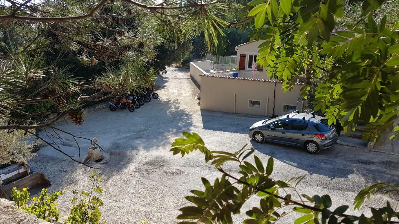 Chambre Pour Cyclistes Au Mt Ventoux Le Barroux Exteriör bild