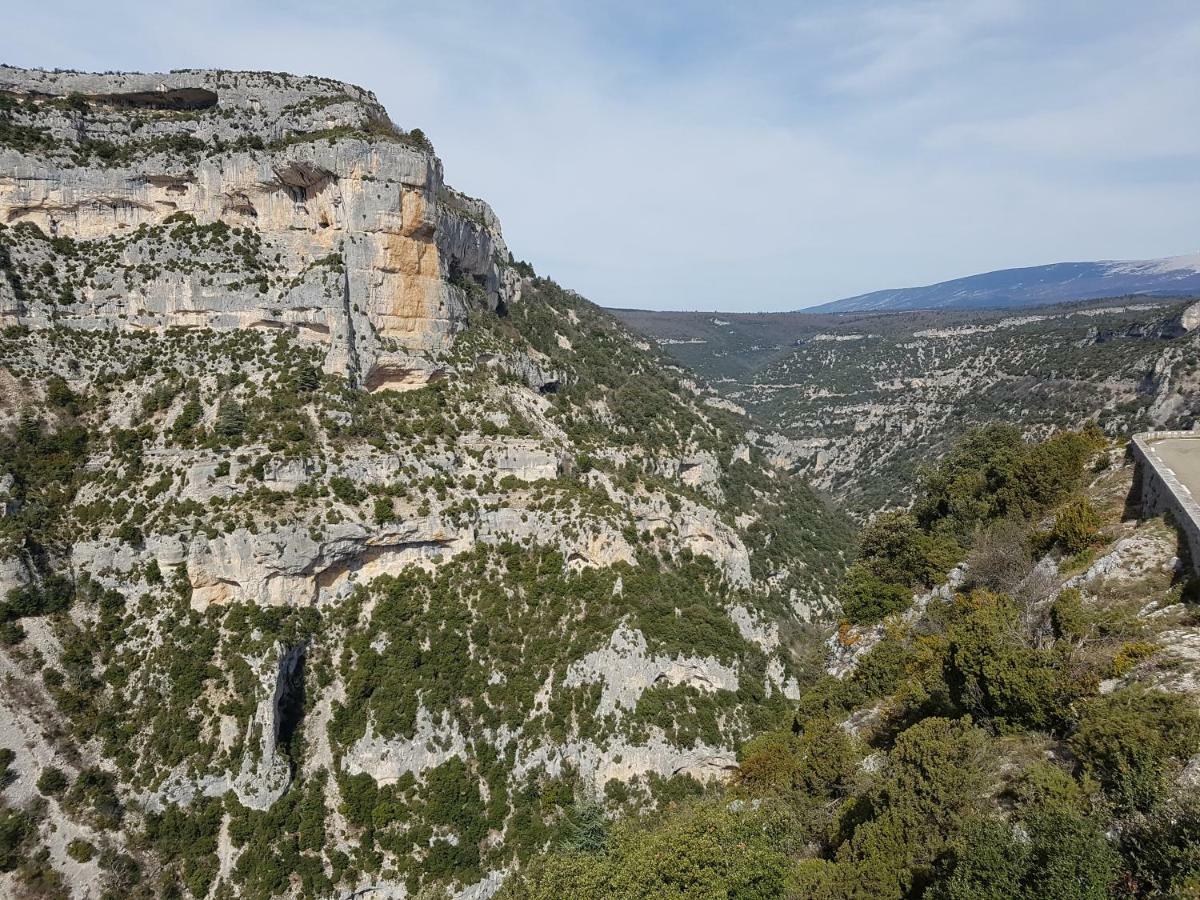 Chambre Pour Cyclistes Au Mt Ventoux Le Barroux Exteriör bild